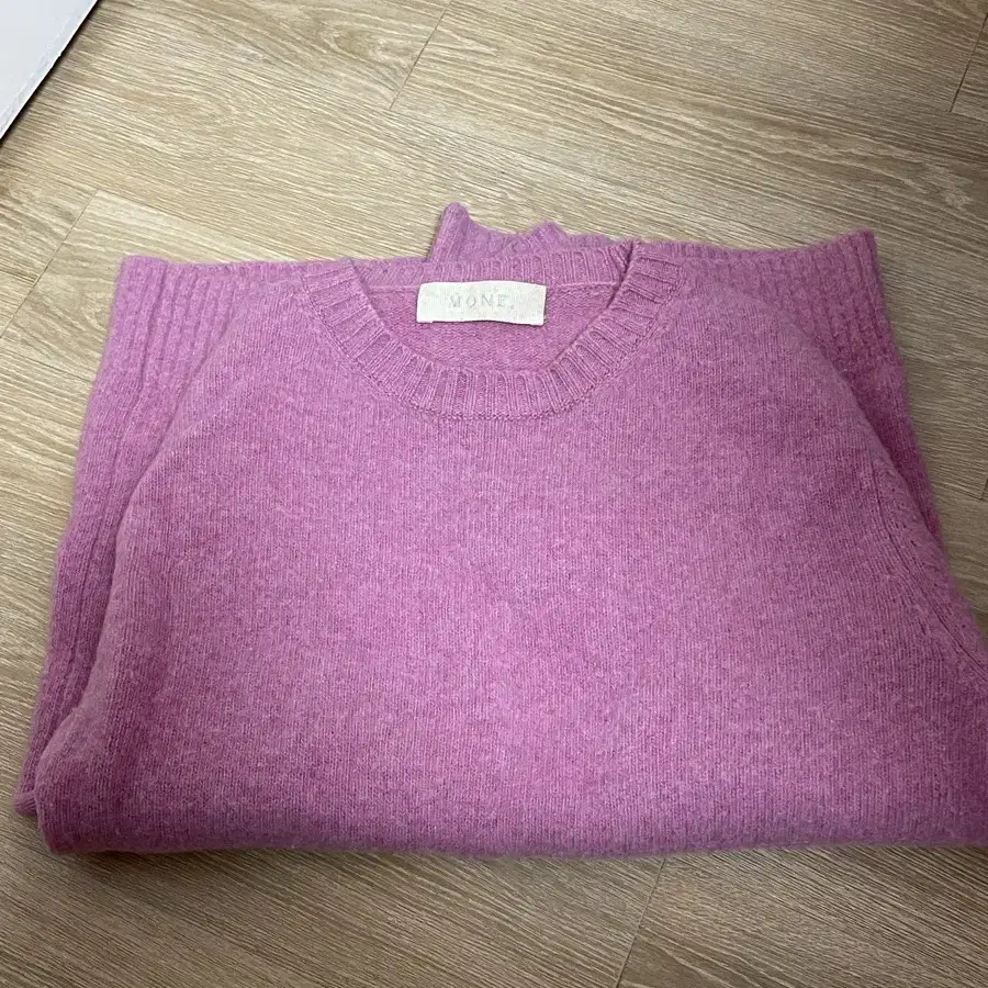 모네 그레이프 핑크 니트 Mone grape pink knitwear