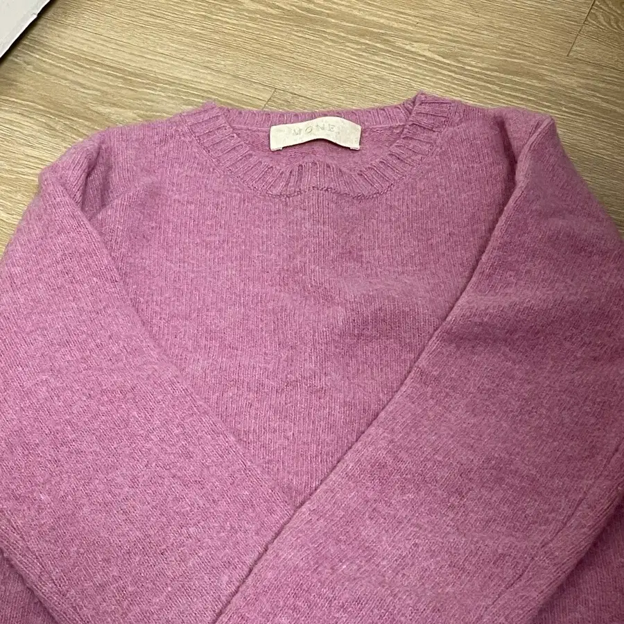 모네 그레이프 핑크 니트 Mone grape pink knitwear