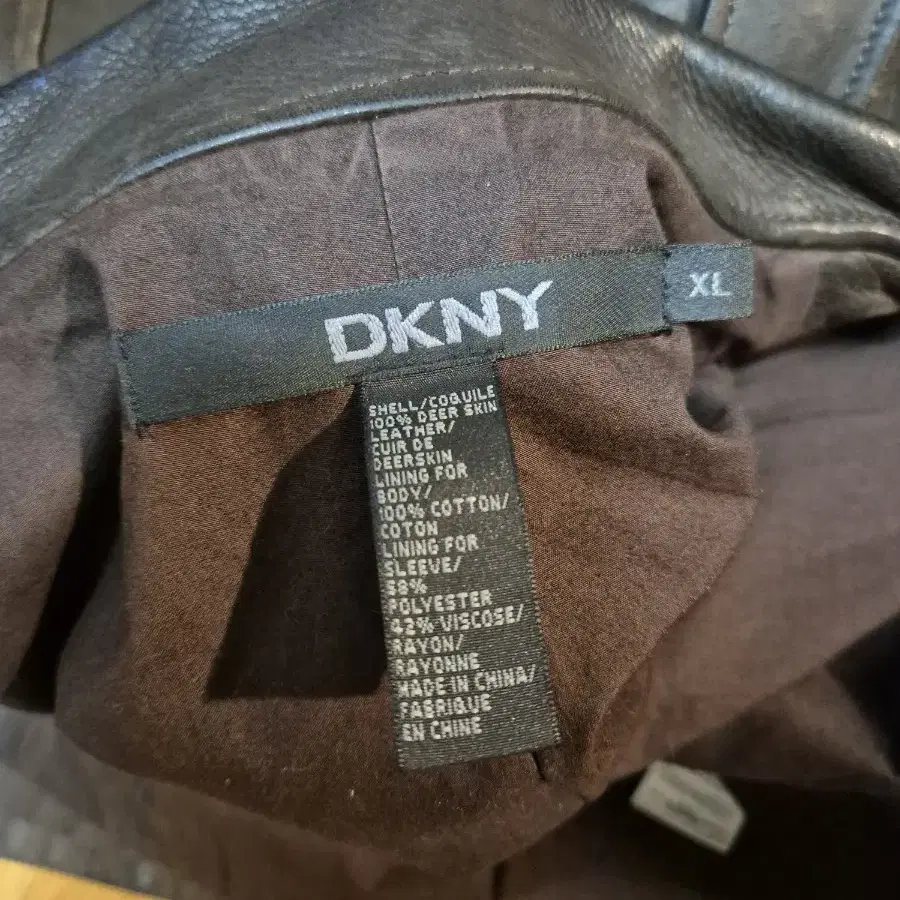 DKNY 가죽자켓 110 XL