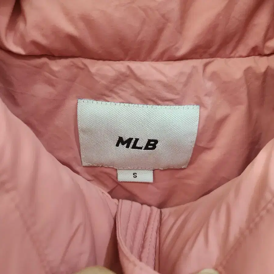 MLB 여성 베이직 크롭 덕다운 숏패딩 P (Coral) S사이즈