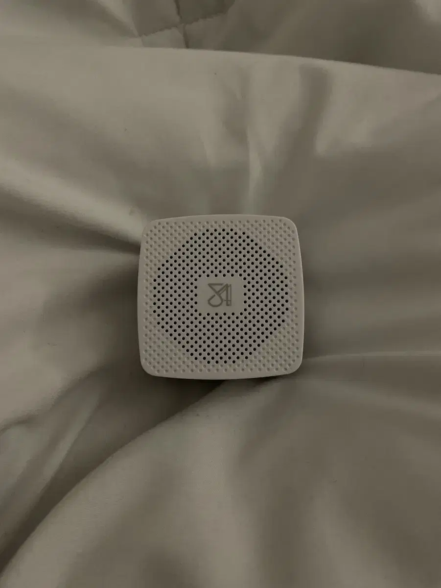 I'm selling my STBT mini speaker