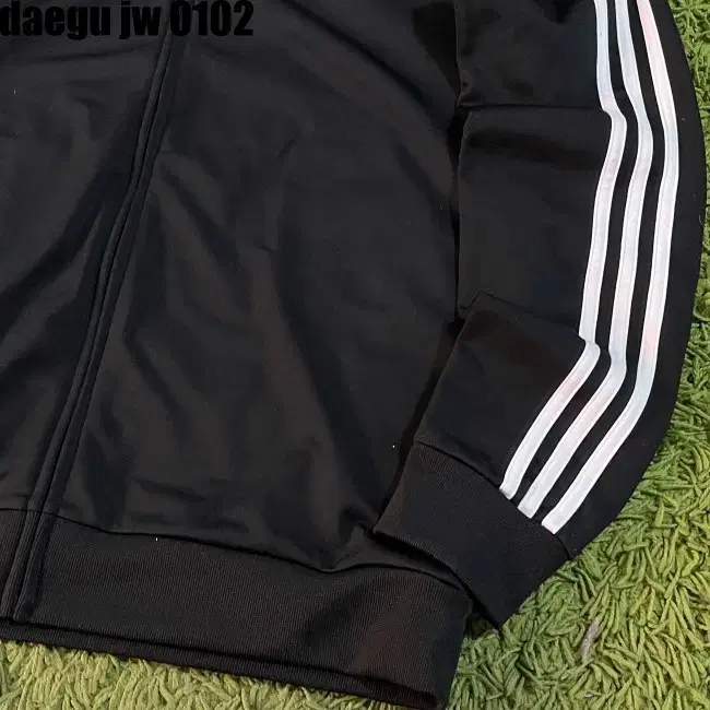 XL ADIDAS ZIPUP 아디다스 집업