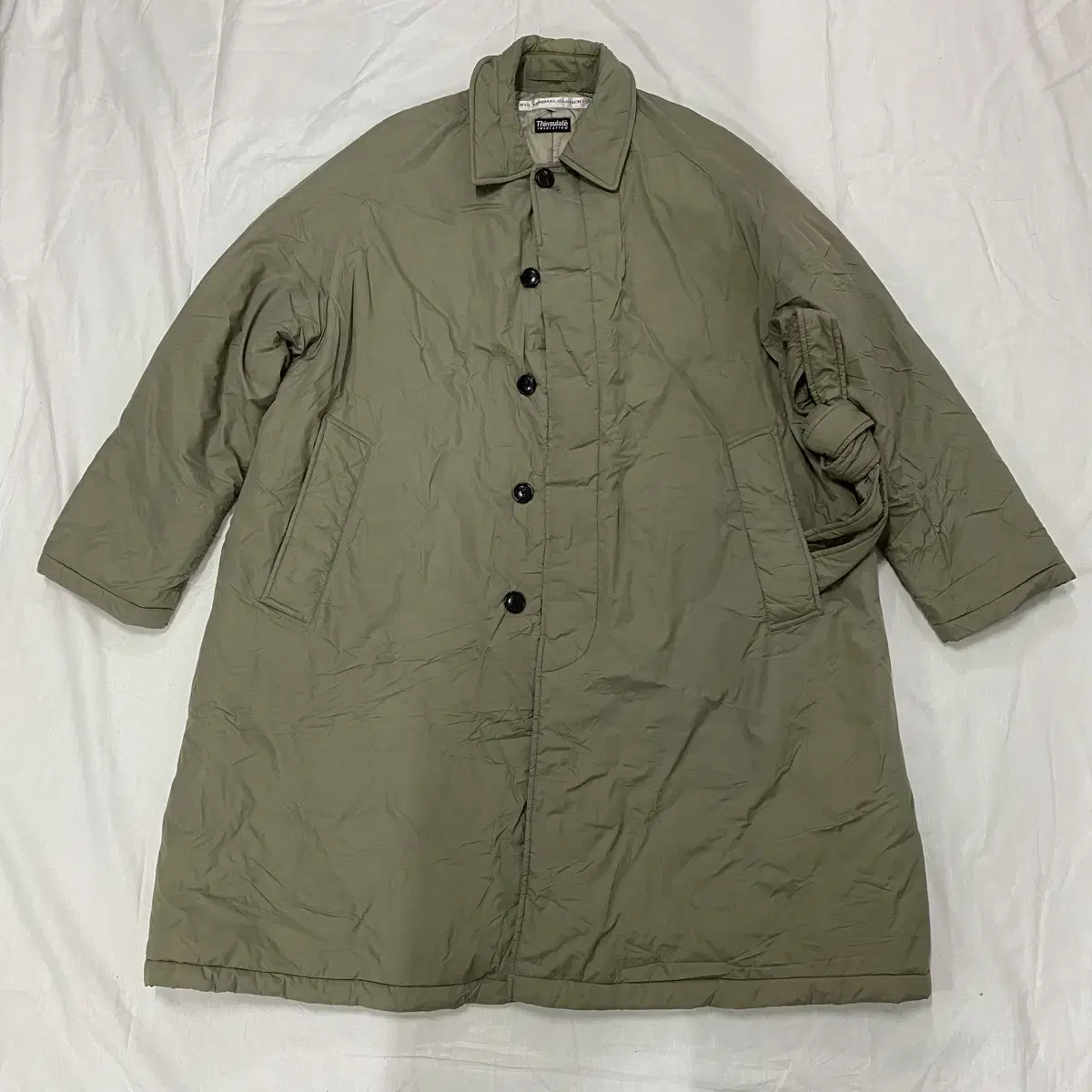 라이풀 미니멀 가먼츠 PADDED BALMACAAN COAT khaki