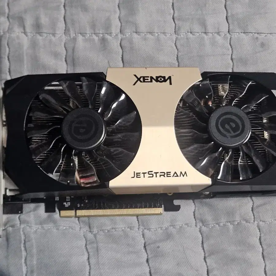 이엠텍 제트스트림 gtx760 그래픽카드