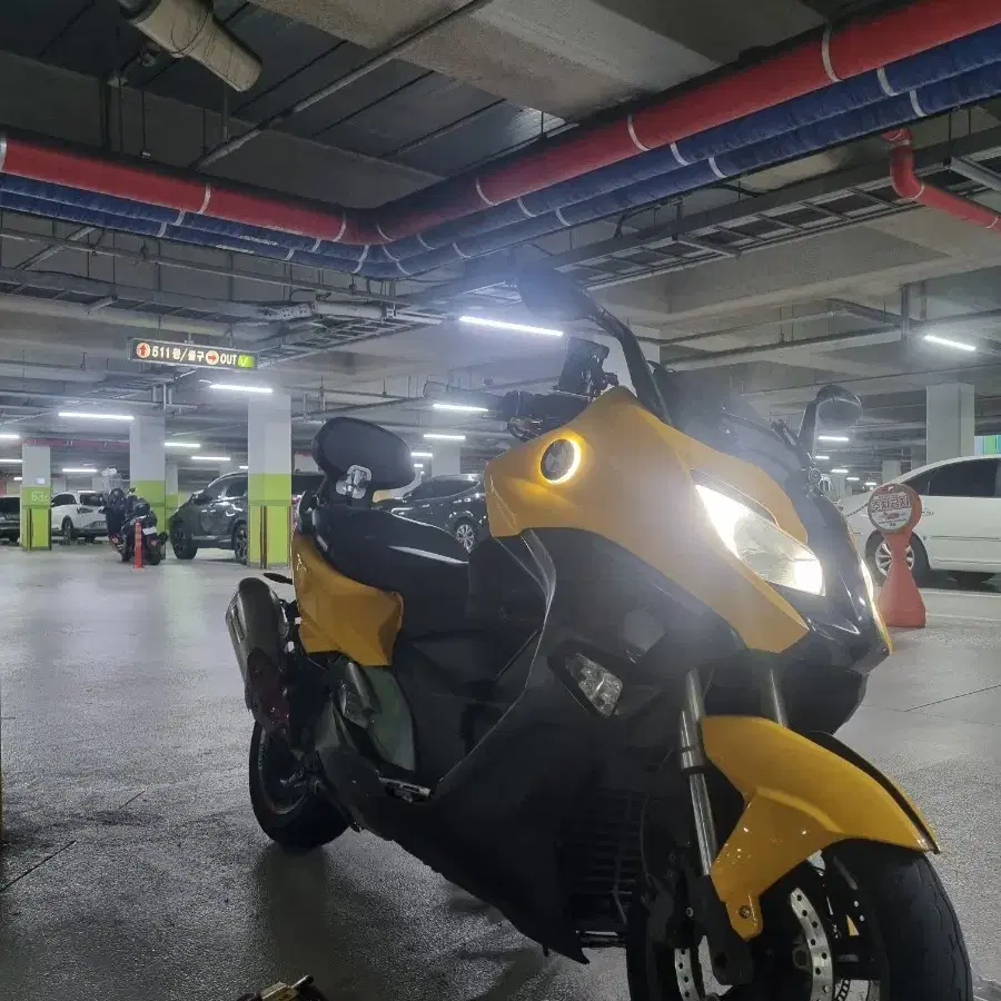 bmw c650s 추금대차(받는것) xmax 포르자 티맥스 300cc