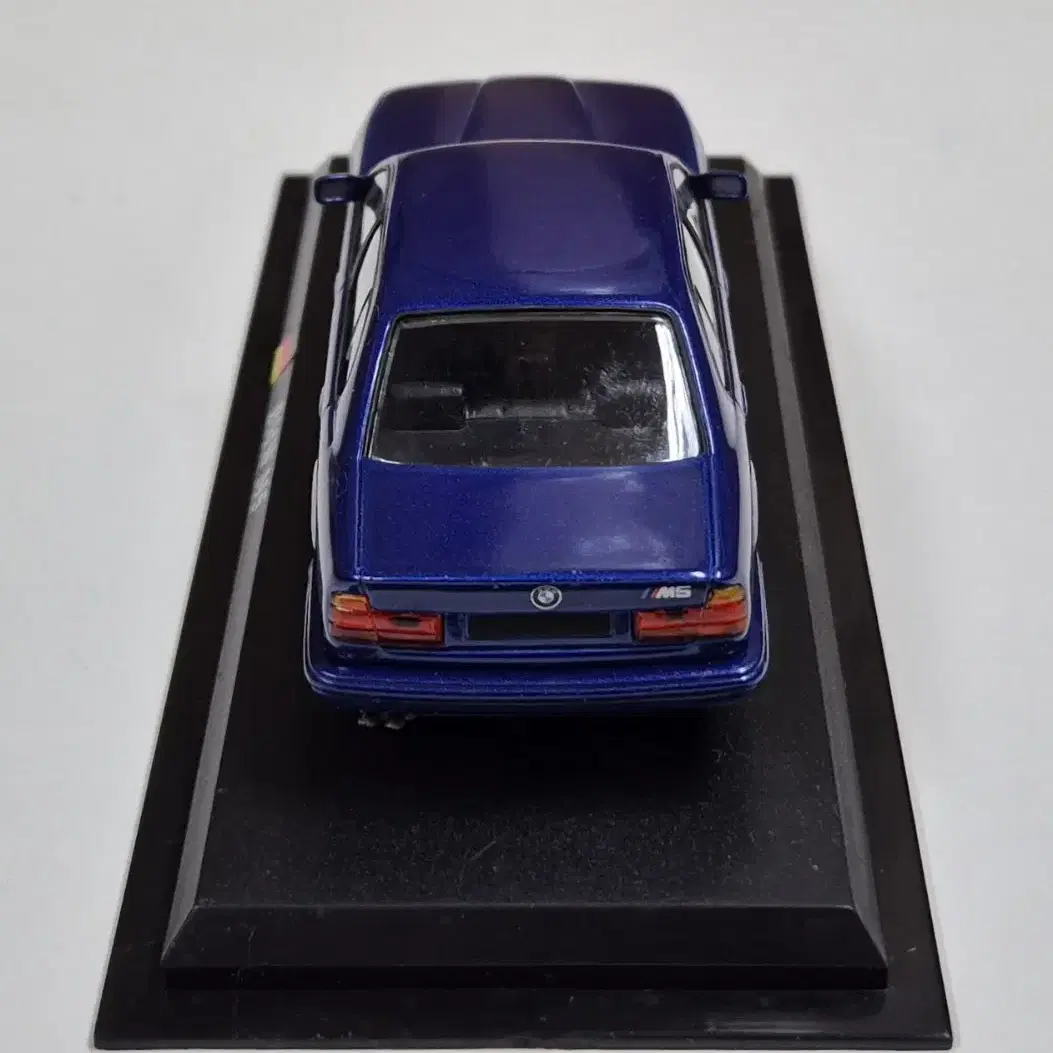 델프라도 카컬렉션 1/43 BMW M5