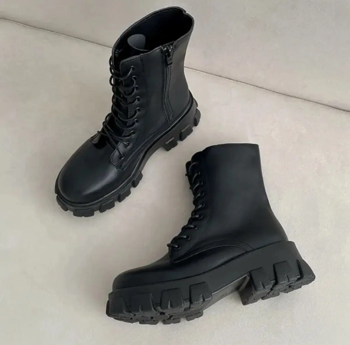 Short Toe Walker Boots 240 Able