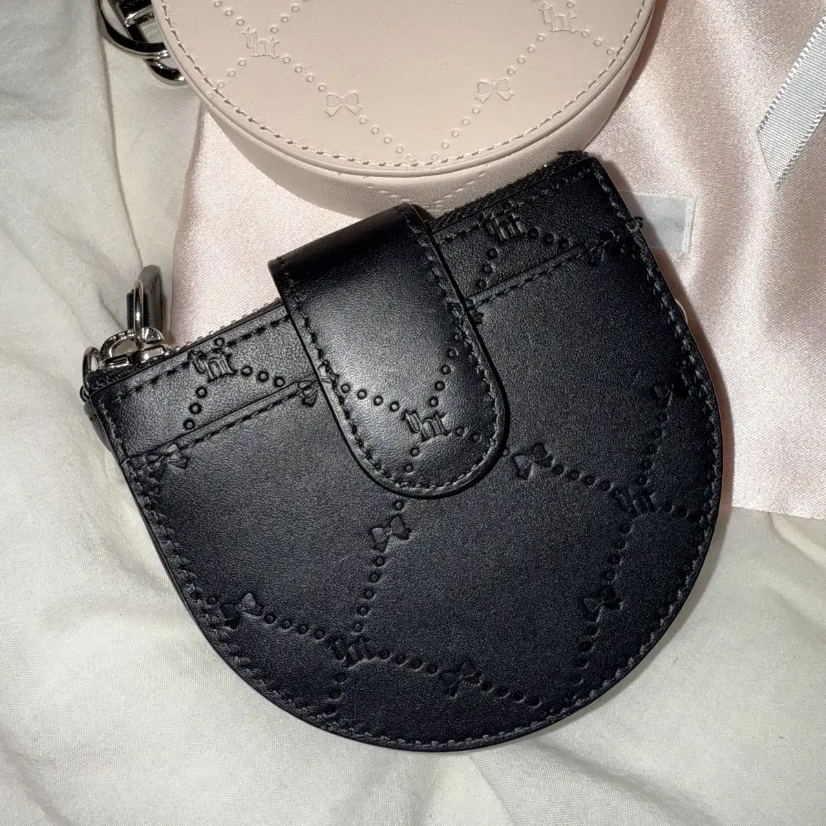 threetimes★韓国★人気★Memory chain purse 2色 /追跡あり 韓国ファッション threetimes(スリータイムズ) 財布・小物