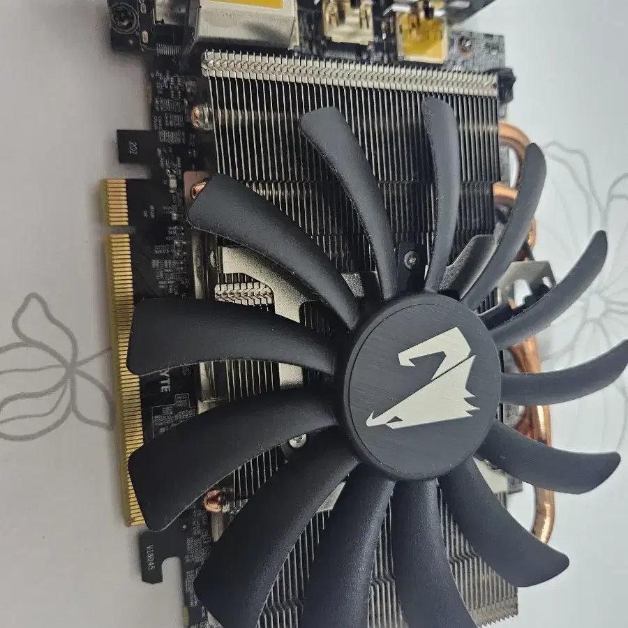 SFF,ITX용 원팬 그래픽카드 RTX2070 USBC타입