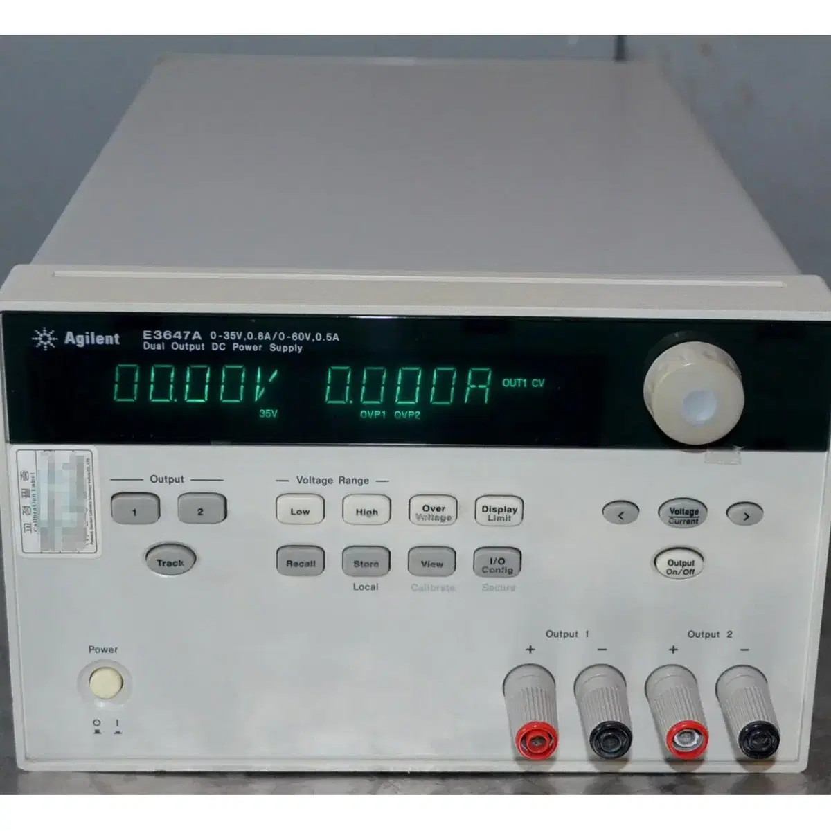 Agilent E3647A DC Power Supply