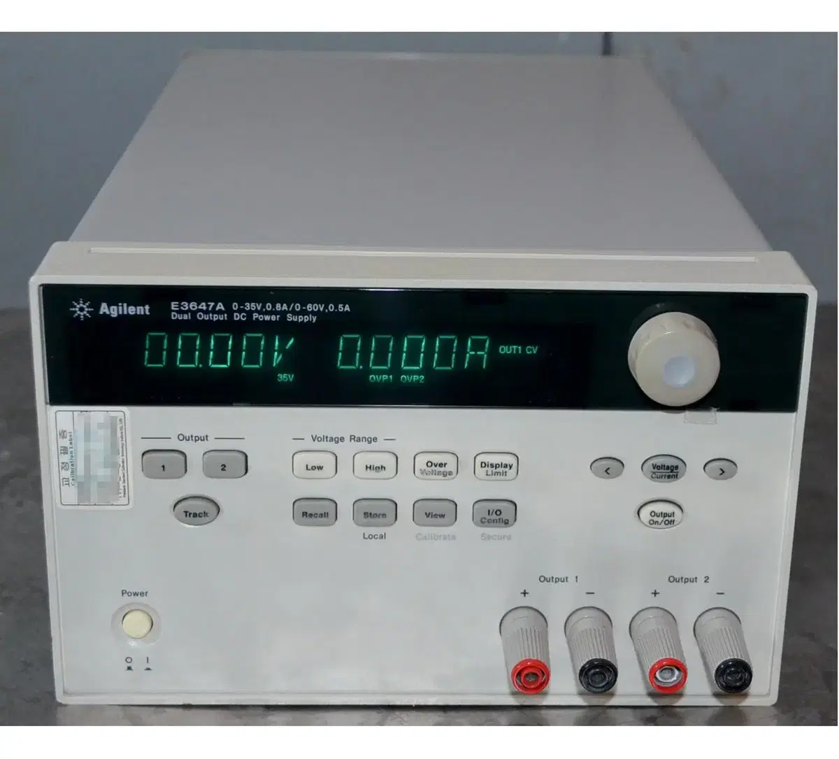 Agilent E3647A DC Power Supply