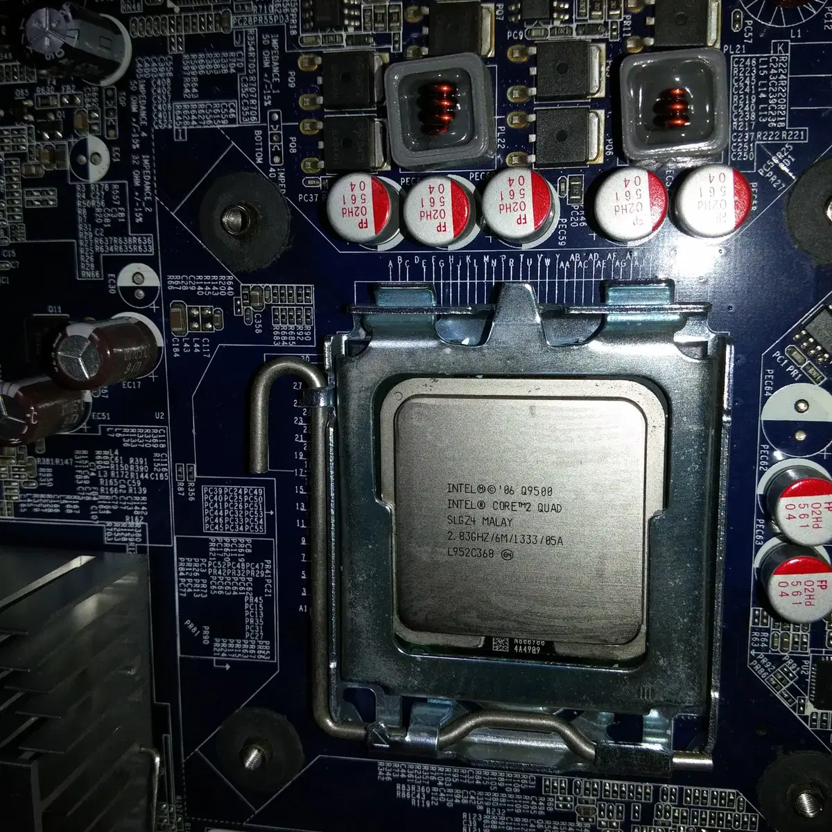 인텔 쿼드 CPU  q9500 메인보드