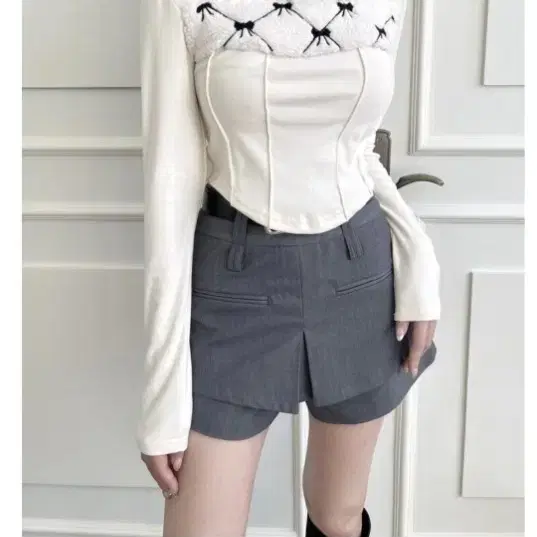 서우 Fluffy ribbon crop T