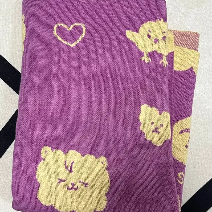 Shop 플레이브노아담요 on Bunjang Global Site - No more Korean account!