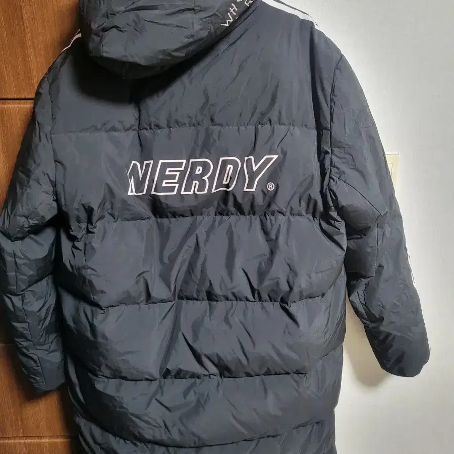 널디(nerdy)롱패딩(m)