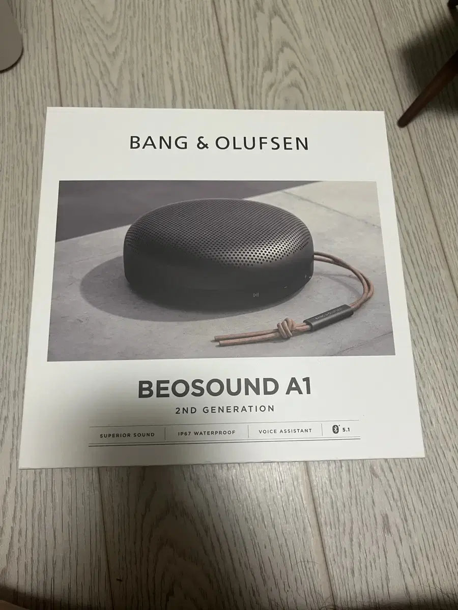 뱅앤올룹슨 Beosound A1 2세대 스피커(with 주문제작 거치대)