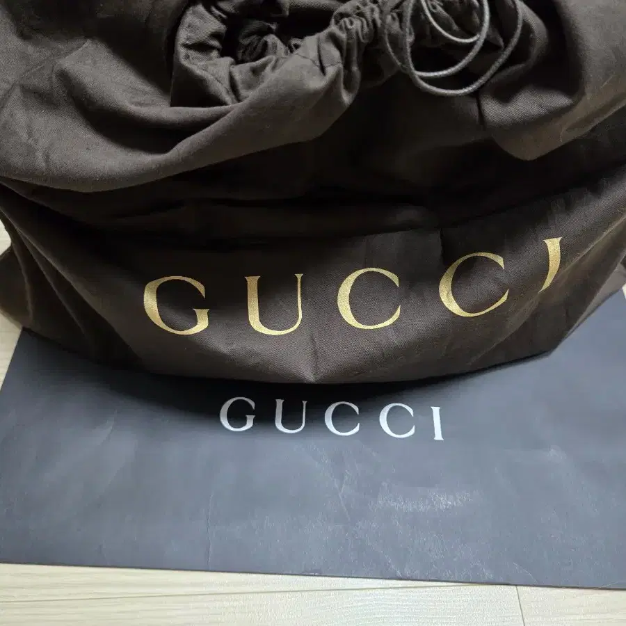 구찌 gucci 마이크로시마 쇼퍼백 가방