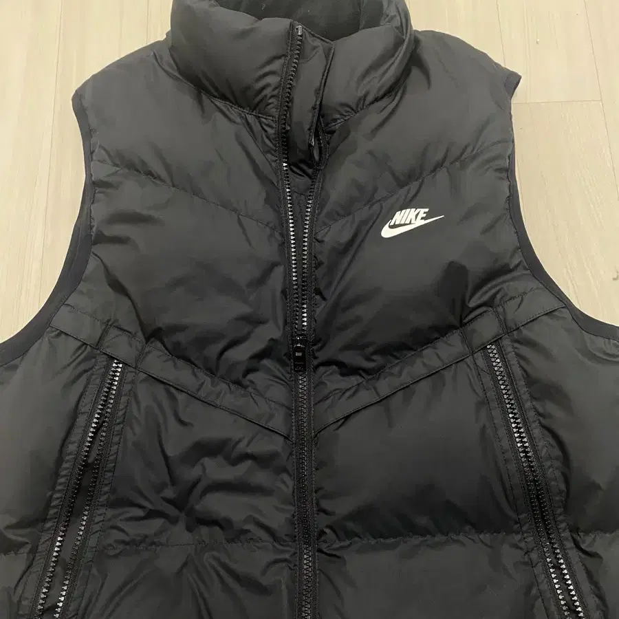 Nike storm-fit 패딩조끼 M