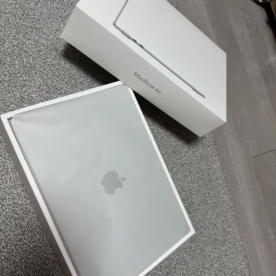 Apple 맥북 에어 13 M3 실버 512GB 새상품급