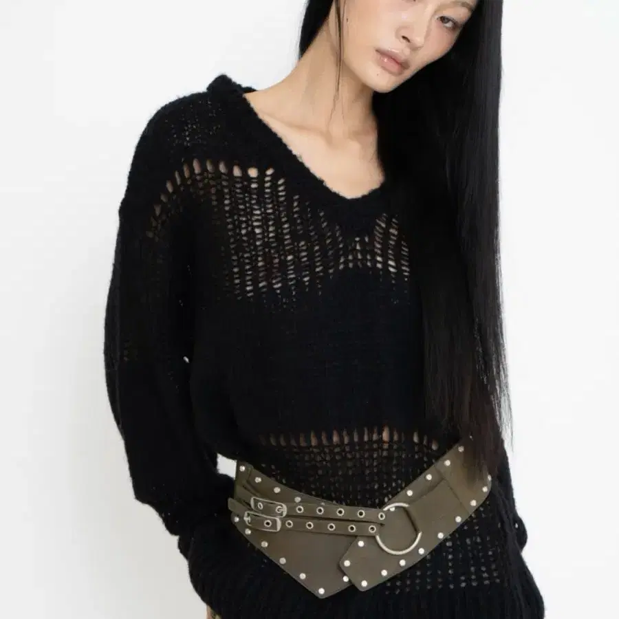 2000아카이브스 BELLA V-NECK KNIT 블랙