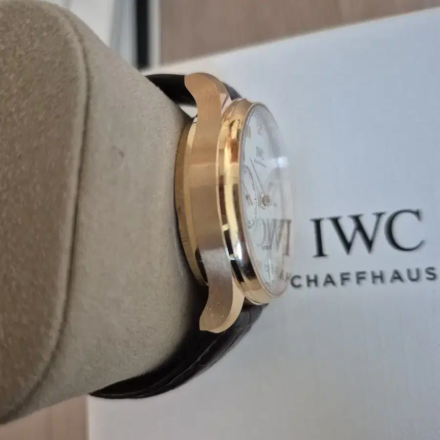 IWC IW500701 7days 금통 포르투기저 금부엉이 시계