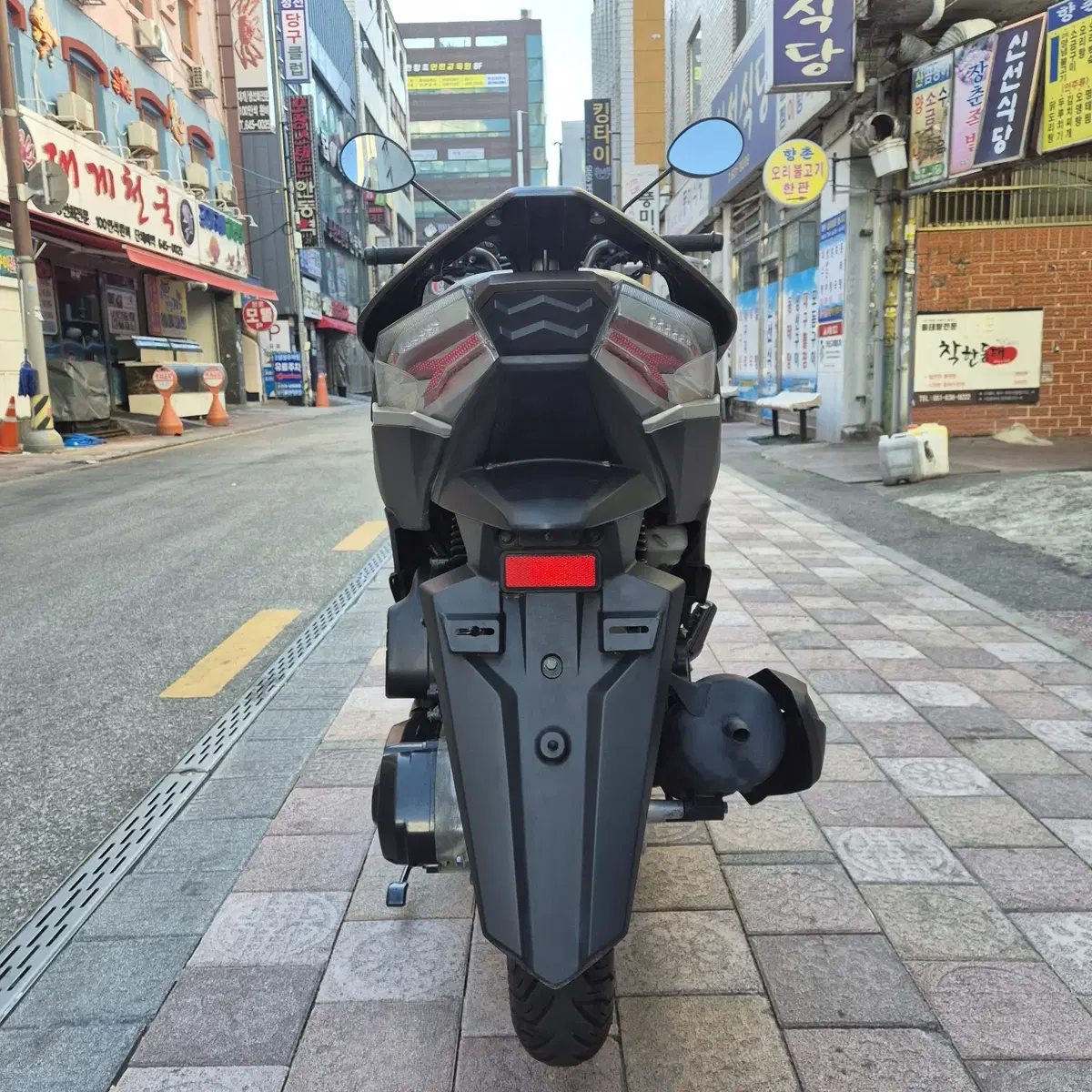 부산 센터판 S급 SYM VSX125 판매합니다.