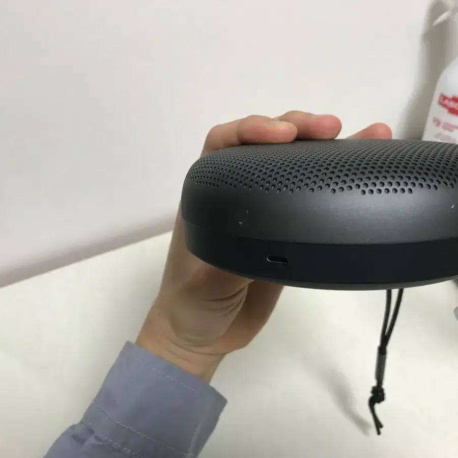 뱅앤올룹슨 beosound A1 2nd Gen; benz 에디션 팝니다