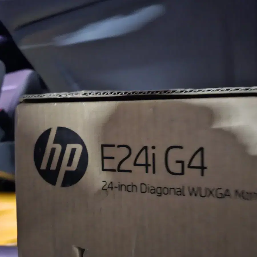 HP e24i g4 비지니스 모니터 새제품팝니다