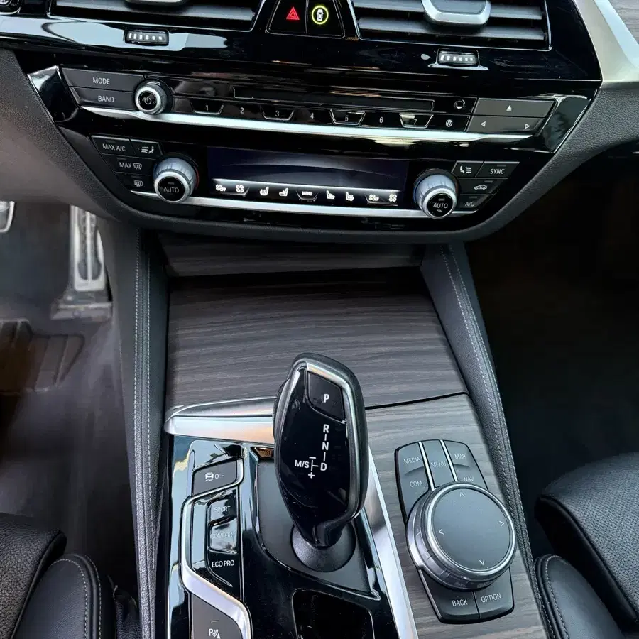 BMW520d (G30)