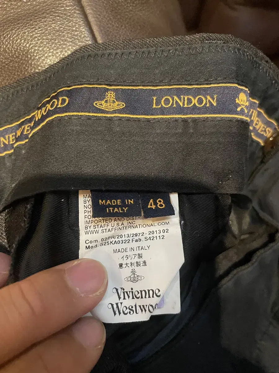 Vivienne Westwood Men's Trousers (made in Italy)