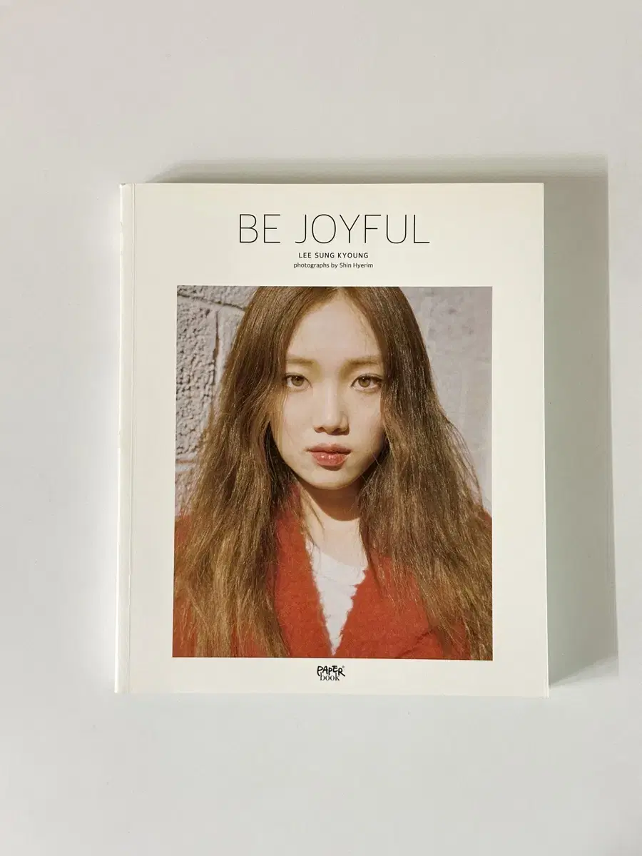 이성경 비조이풀 be joyful 사진집