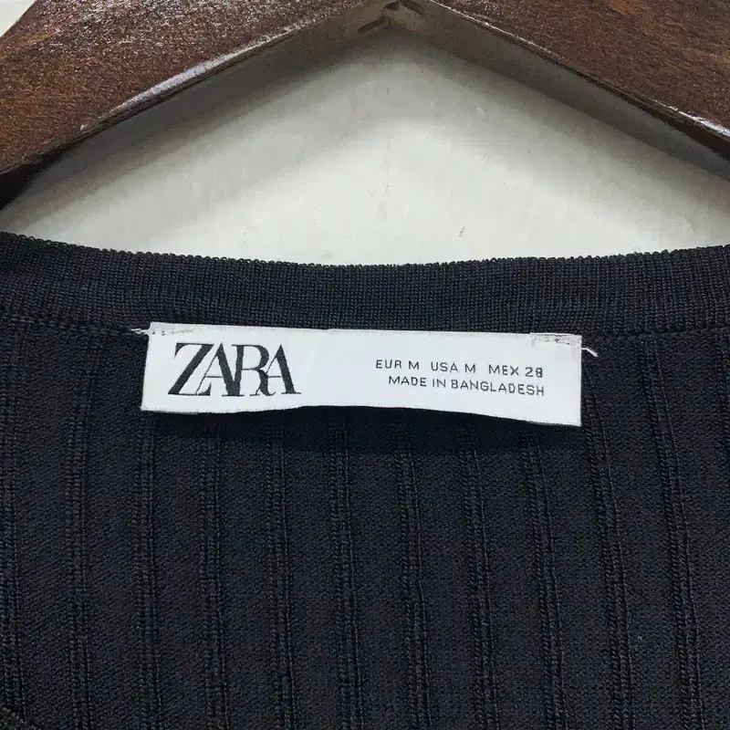 자라 ZARA 블랙 트위드 니트 가디건 85 G01592