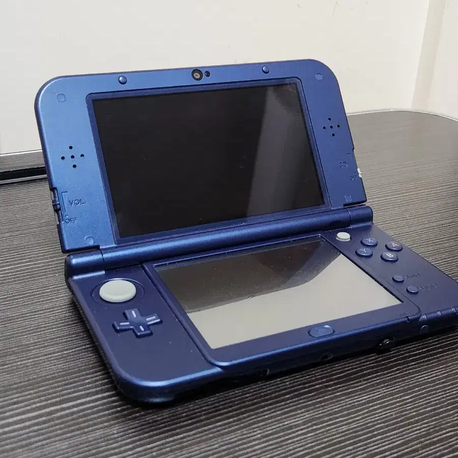 뉴 닌텐도 3DS XL, 포켓몬스터 문 팝니다