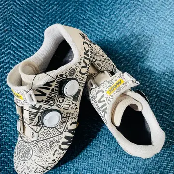 마빅 코스믹 파리니스 클릿슈즈 판매합니다~! 브랜드 중고거래