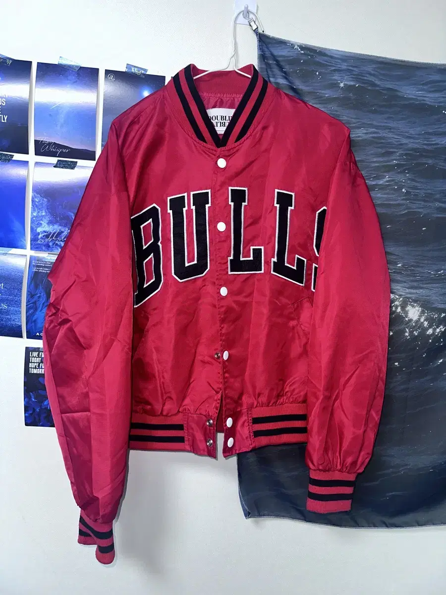 Bulls 레드 바시티 자켓