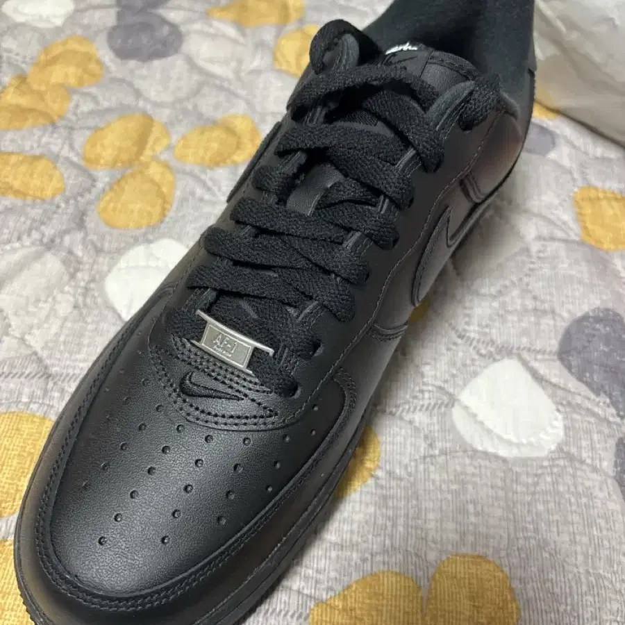 Nike x Supreme Air Force 1 Low Black 270