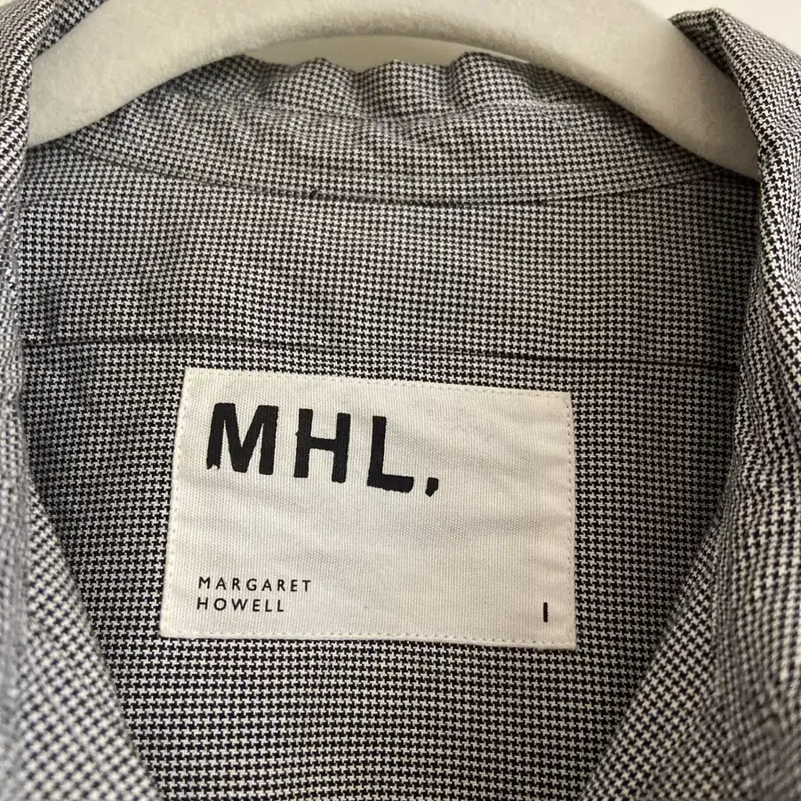 MHL 셔츠