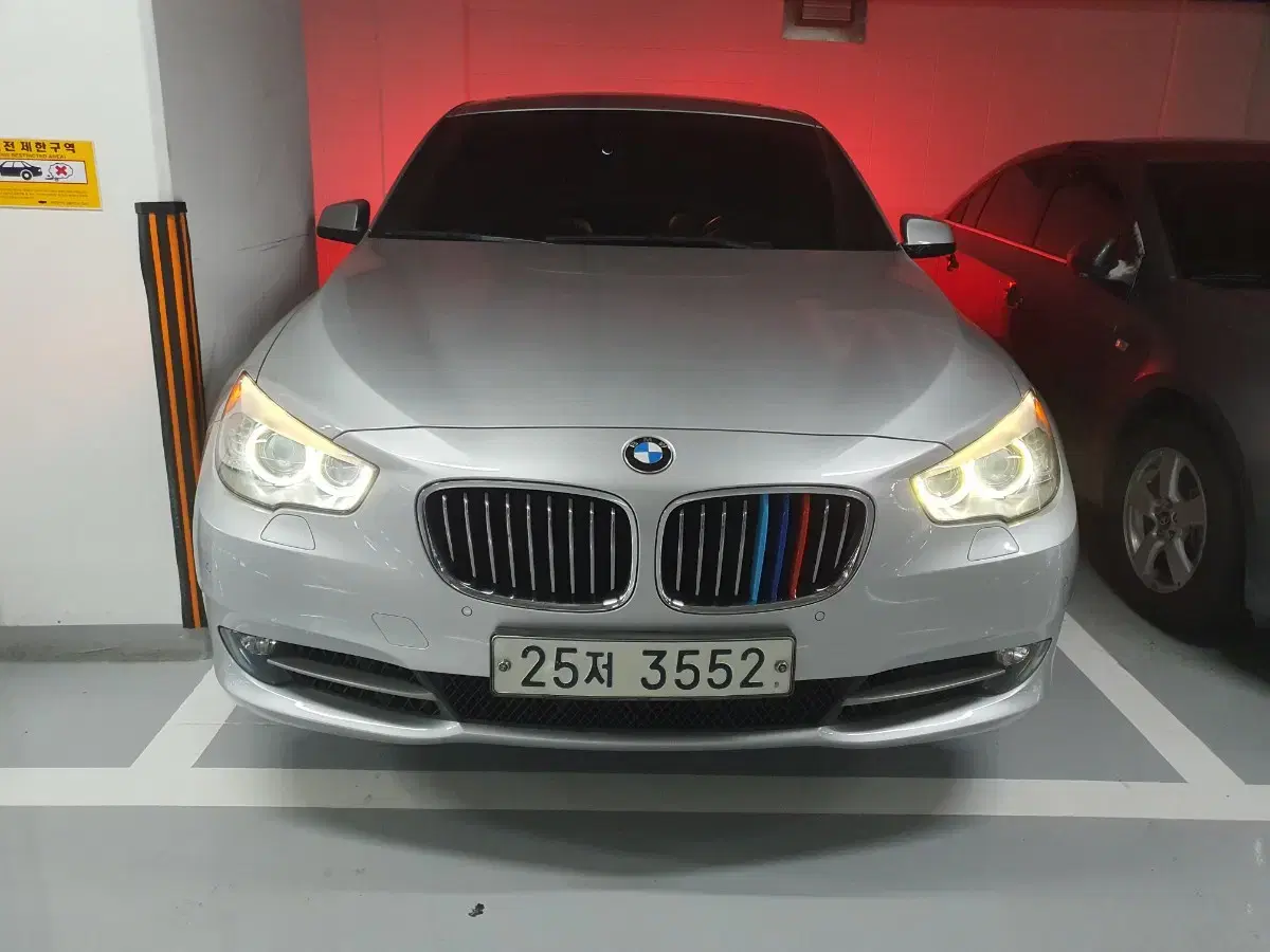 bmw  f07  535i 11년식  휘발유차량