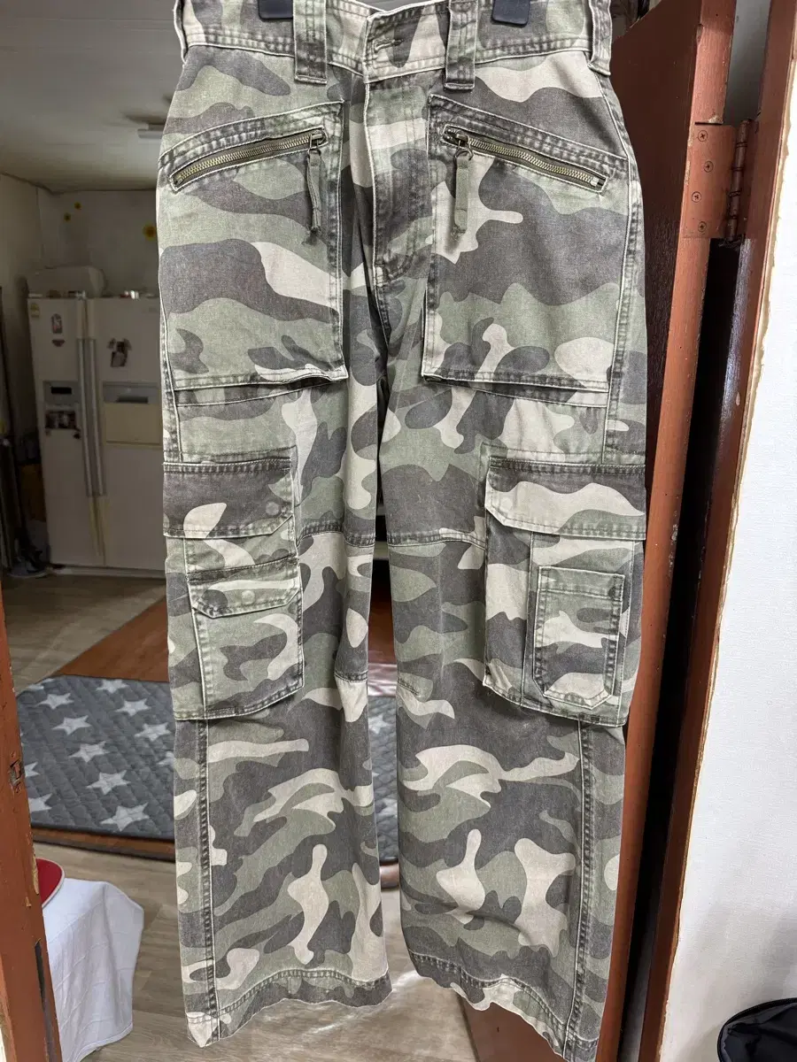 Vintage Woodland Camo Military Trousers Military Waist30-31Recommended for size