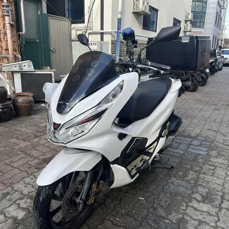 혼다 Pcx 125cc 20년식 3만 키로대 급처합니다