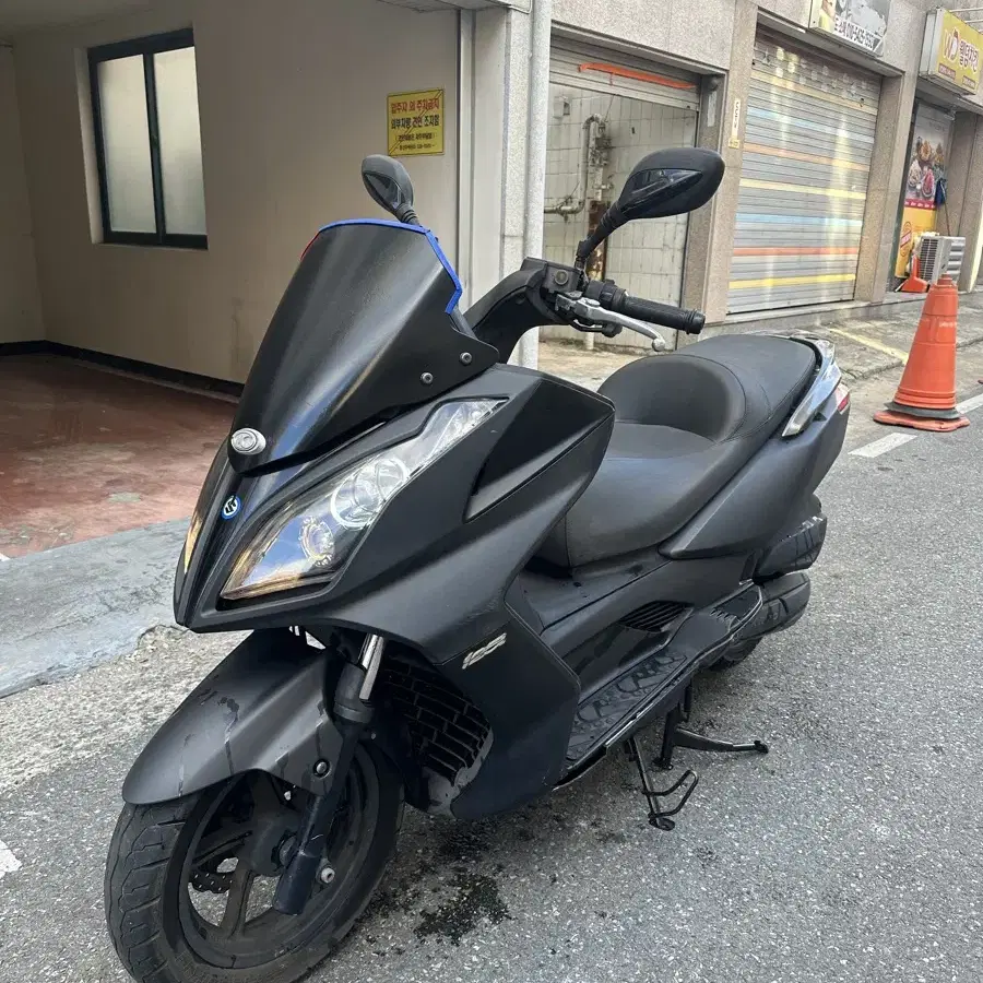 킴코 다운타운 125cc 14년식 상태 좋습니다