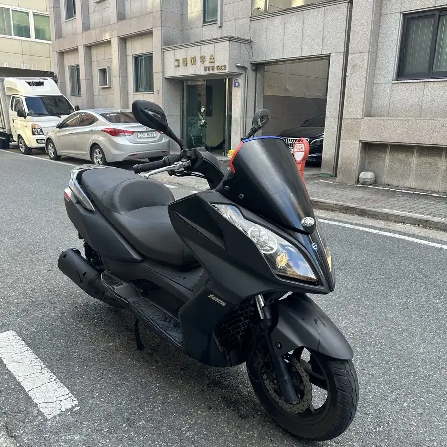 킴코 다운타운 125cc 14년식 상태 좋습니다