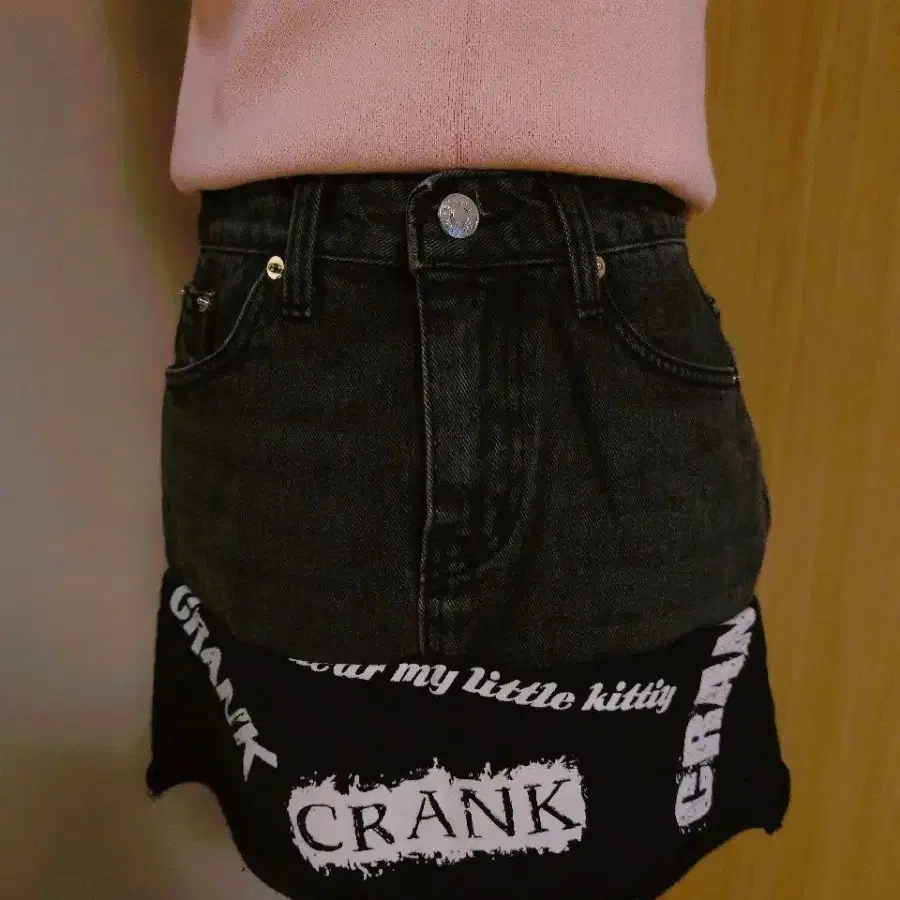 CRANK 블랙청스커트