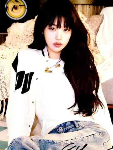 세일 중 - 장원영 친필 사인 포함 공식 포스터 - 장원영