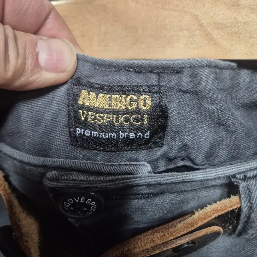 AMERIGO VESPUCCI바지