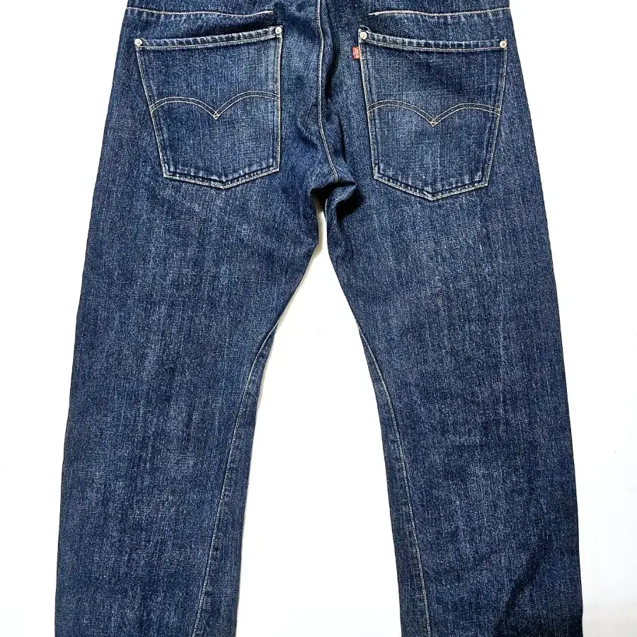 [Levi's] 00's Engineered Jean 001/W33