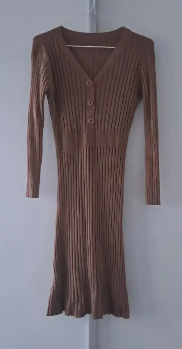 knitted ribbed one piece/v-neck one piece/light brown one piece (new)