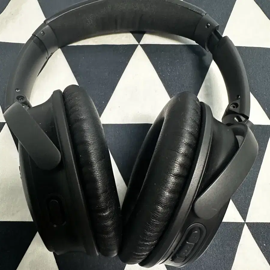 보스 boss 노이즈캔슬링 헤드폰 QC35 II 2