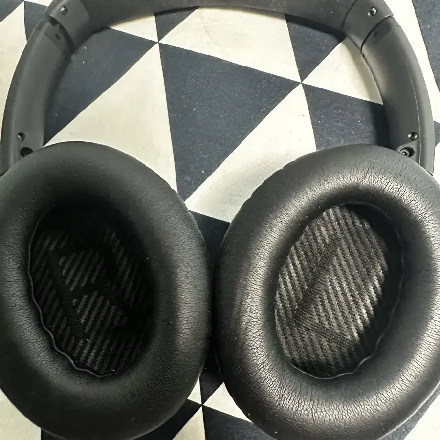 보스 boss 노이즈캔슬링 헤드폰 QC35 II 2