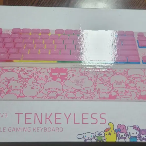 Razor Ornata V3 Tenkeyless 헬로키티 게이밍키보드